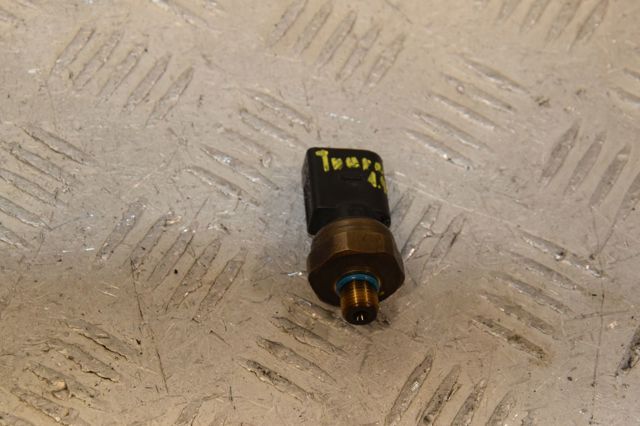 Датчик давления топлива 03C906051A VAG