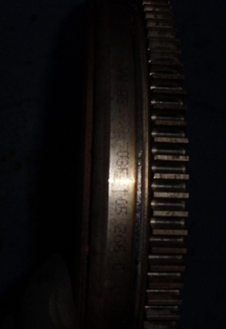 Демпферный маховик 03F105266C VAG