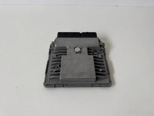 ЭБУ двигателем 03F906070HH VAG