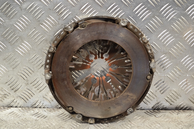 03G141025G VAG Корзина сцепления купить в Одесса