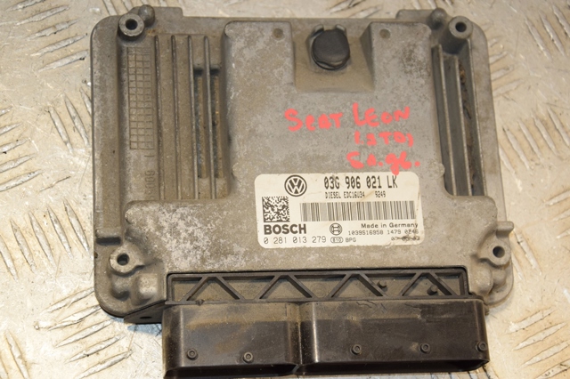 Электронный блок управления двигателем 03G906021LK VAG