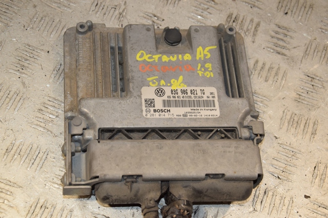 Модуль управления двигателем 03G906021TG VAG