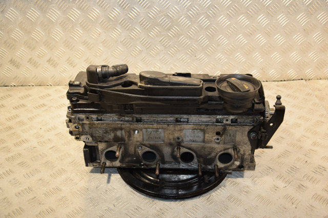 03L103373 Головка блока цилиндров (ГБЦ) купить Николаев