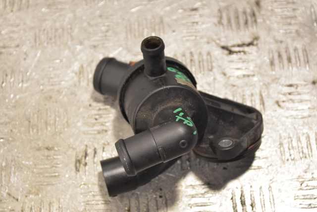 03L121111S VAG Корпус термостата купить в Чернигов