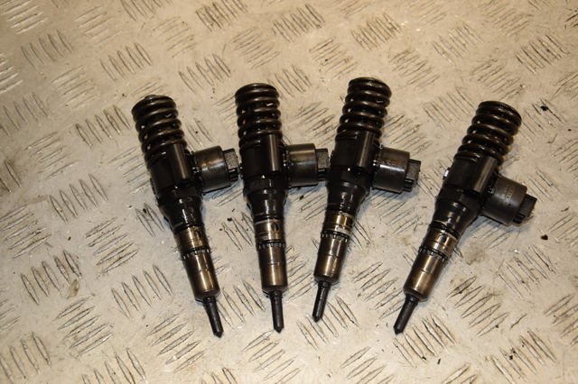 VAG 0414720404 Форсунка впрыска топлива в наличии Хмельницкий