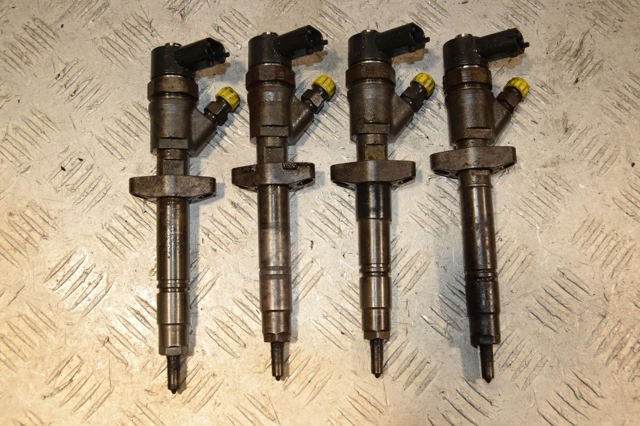 RENAULT 0445110265 Форсунка впрыска топлива в наличии Запорожье