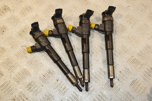 Форсунка впрыска топлива 0445110485 RENAULT