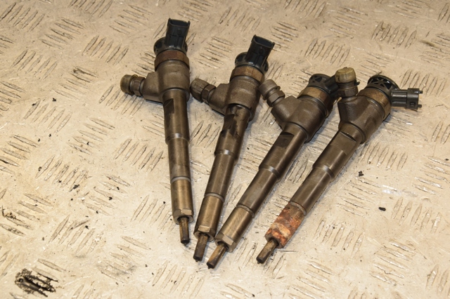 RENAULT 0445110485 Топливные форсунки в наличии Ирпень