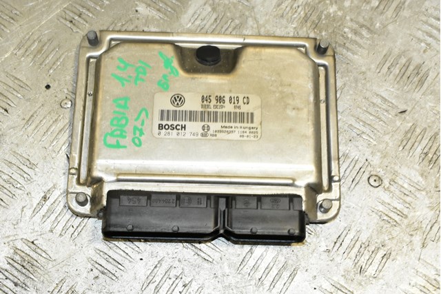 Модуль управления двигателем 045906019CD VAG