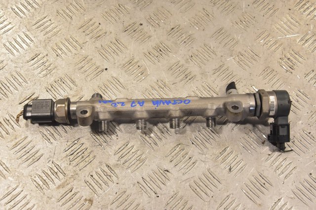 Распределитель топлива 04L089B VAG