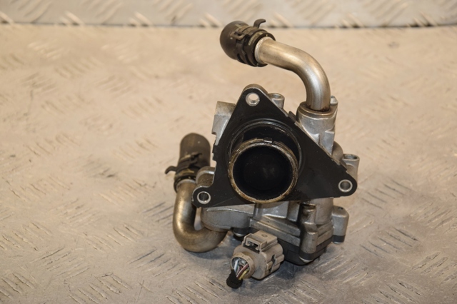 Клапан ЕГР 04L131501R VAG