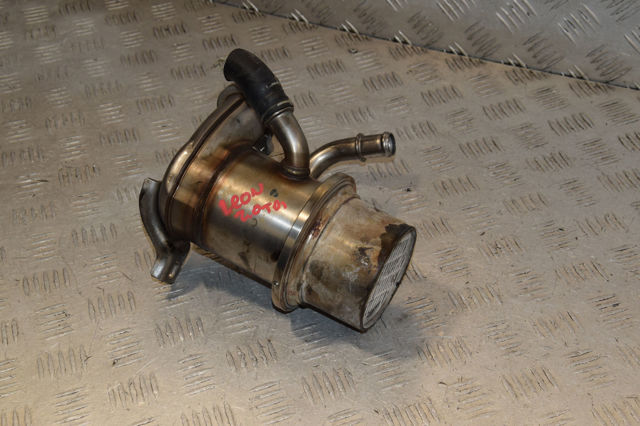 Радиатор системы EGR рециркуляции выхлопных газов 04L131512BQ VAG