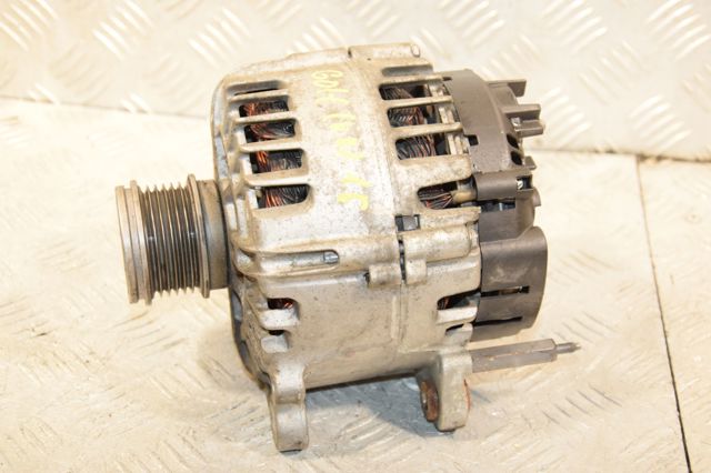 VAG 04L903021D Генератор в наличии Сумы
