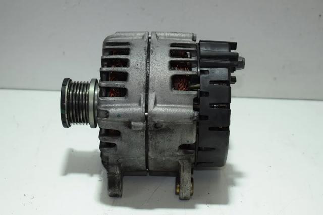 Генератор автомобильный 04L903024A VAG