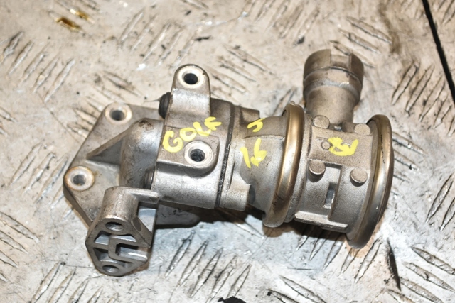 Клапан подачи вторичного воздуха 06A131351F VAG