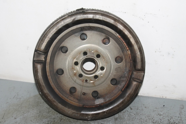 VAG 06F105264D в наличии Львов
