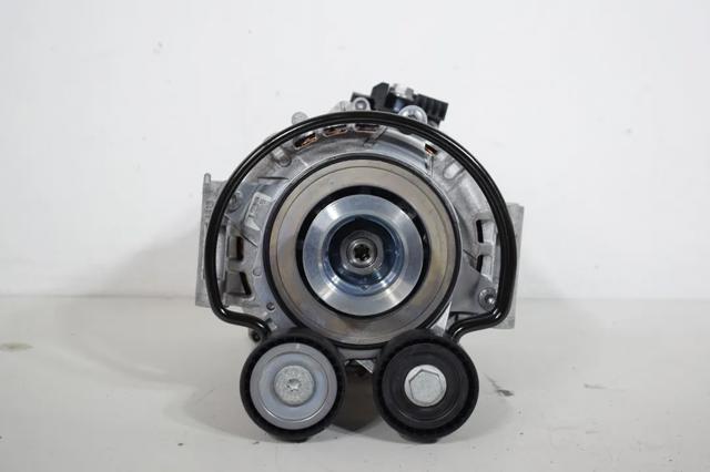 Генератор автомобильный 06L903018H VAG