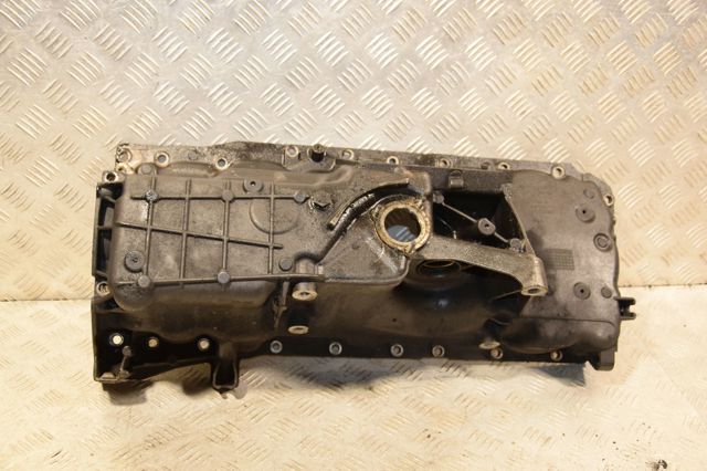 Масляный поддон двигателя 11137800325 BMW
