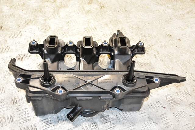 Впускной коллектор 118305906R NISSAN