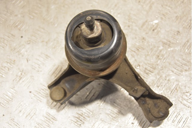 Подушка двигателя 1236231040 TOYOTA