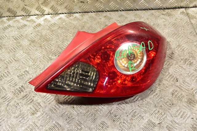 Правый стоп 13186351 OPEL