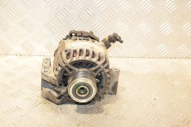 Автомобильный генератор 13256932 OPEL