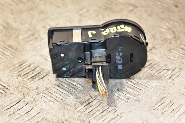OPEL 13268703 в наличии Запорожье