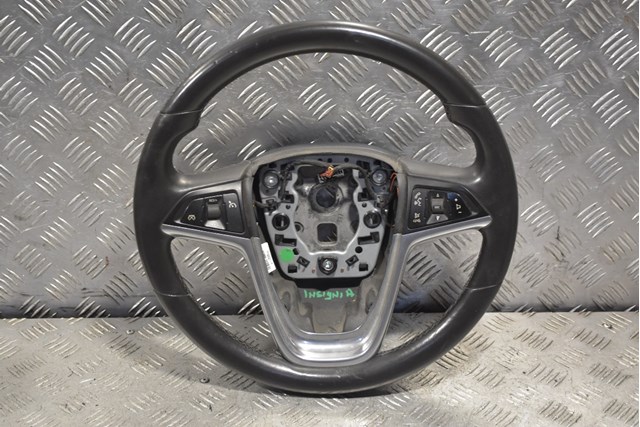 Рулевое колесо 13316547 OPEL