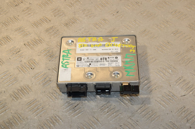 Блок управление Bluetooth 13353284 OPEL