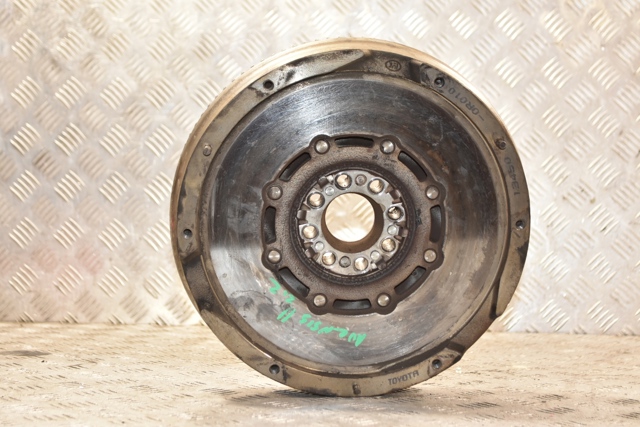 Маховик сцепления 134500R010 TOYOTA