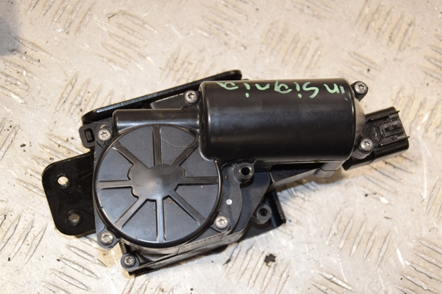 Замок крышки багажника 13581405 OPEL