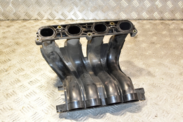 Впускной коллектор 14001AX100 NISSAN