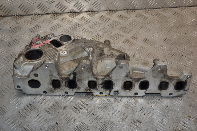 RENAULT 140032531R Коллектор впускной в наличии Полтава