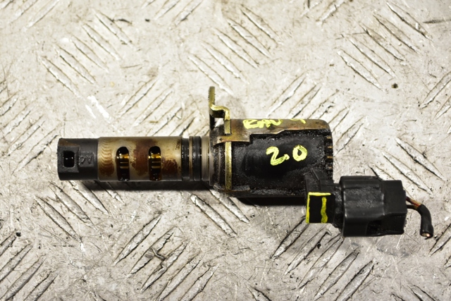  Клапан положения распредвала Toyota Avensis Verso