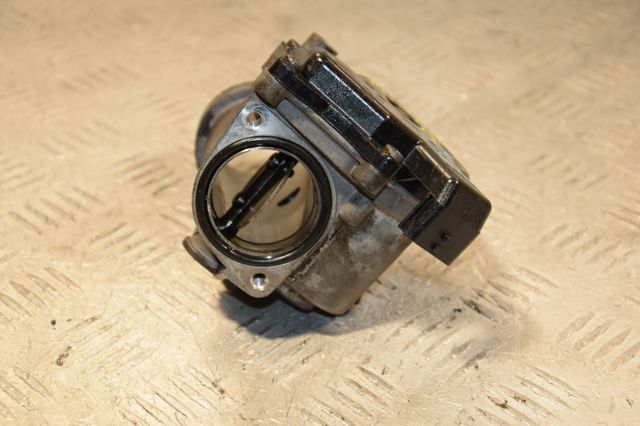 Заслонка воздушная 161A05457R RENAULT