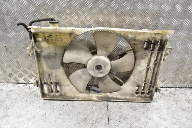 Вентилятор радиатора 5 лопастей в сборе с диффузором toyota 163630H030