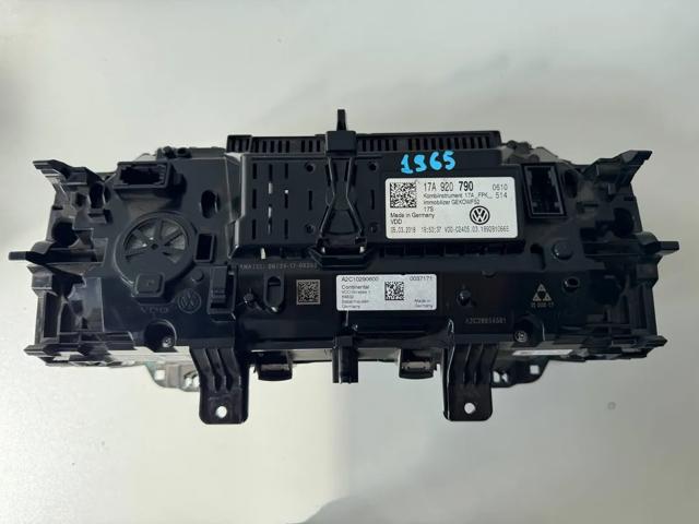 VAG 17A920790 Приборная доска (щиток приборов) в наличии Чернигов