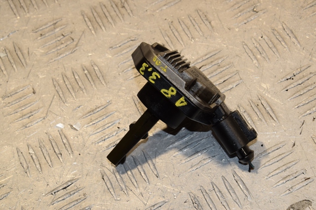 Датчик уровня масла двигателя Ауди А2