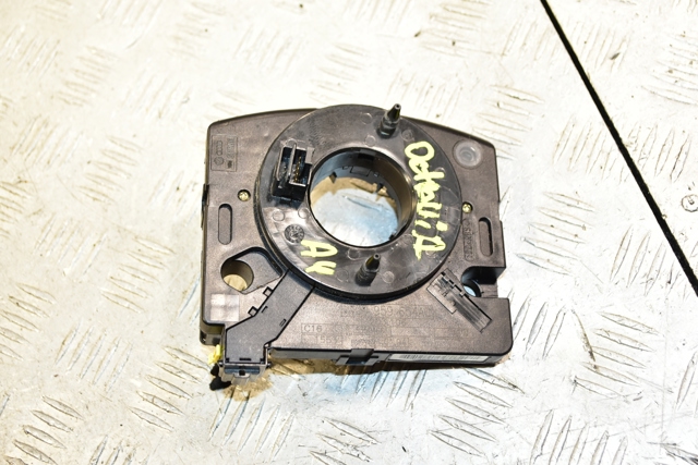 Шлейф airbag кольцо подрулевое skoda (a4) 1J0959654AC