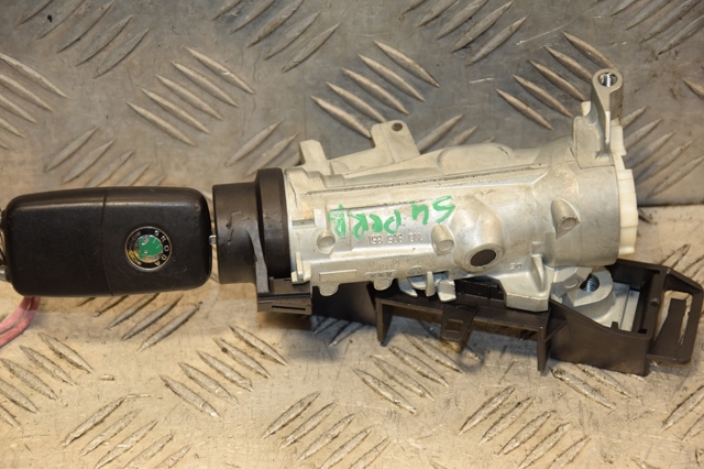 Замок зажигания 1K0905851 VAG