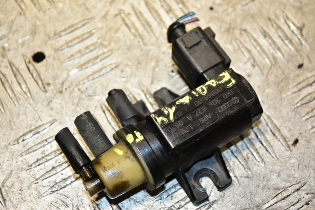 Клапан соленоид регулирования заслонки EGR 1K0906627A VAG