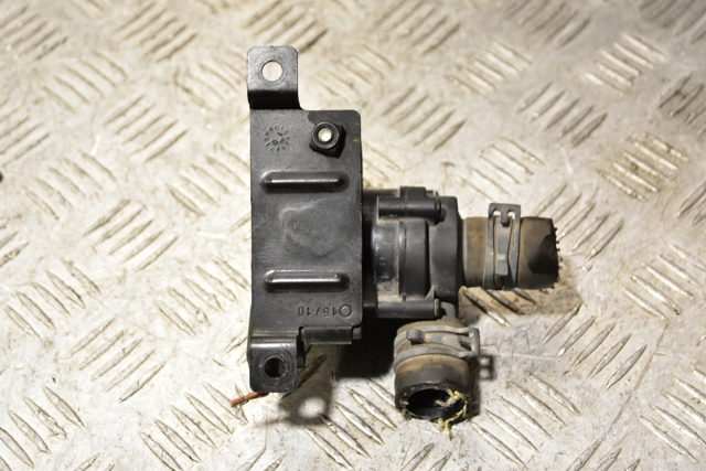1K0965561L VAG Дополнительная помпа купить в Кривой Рог