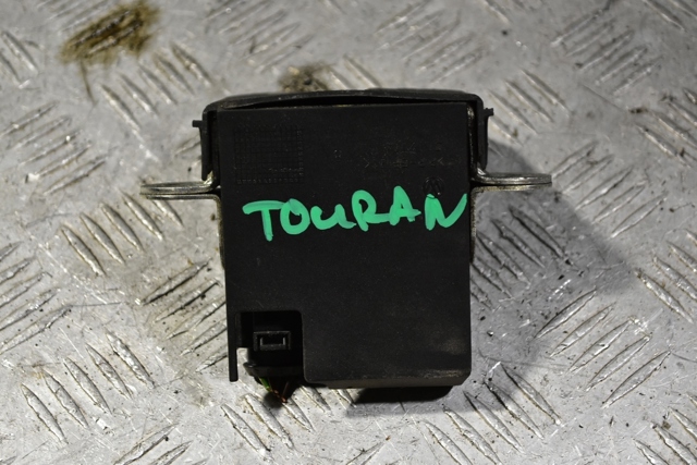 1T0827505G Замок крышки багажника (двери 3/5-й задней) купить Ровно