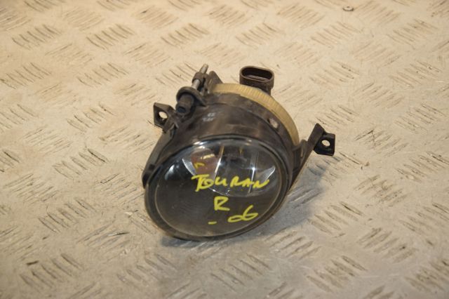 Противотуманка правая 1T0941700C VAG