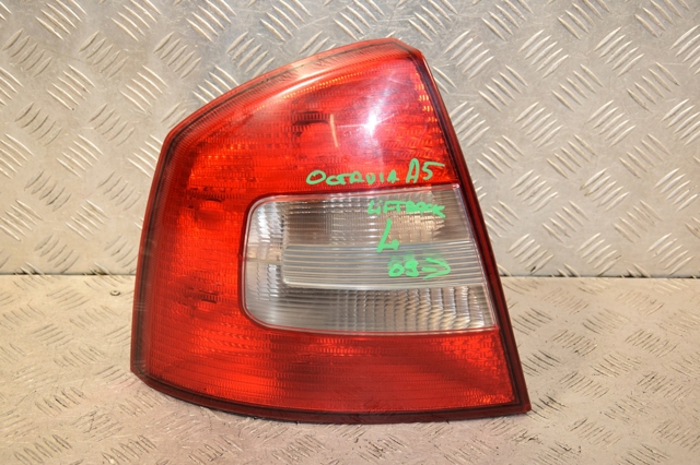 Задний левый стоп 1Z5945095B VAG