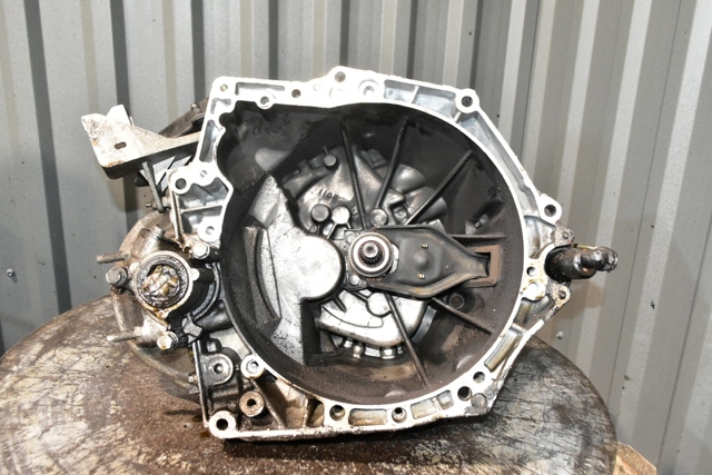 Коробка передач в сборе с главной передачей и дифференциалом 20DP42 PEUGEOT