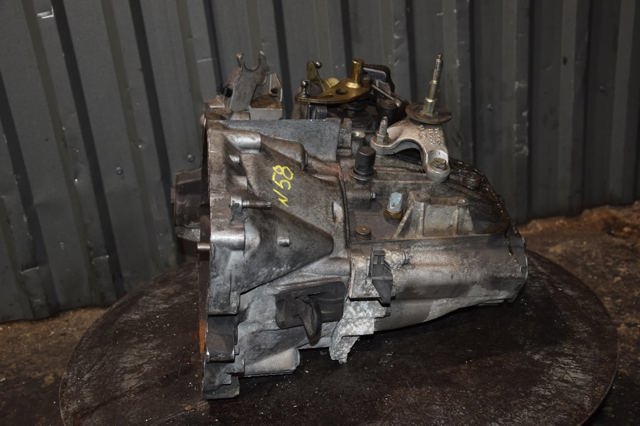 20MB01 PEUGEOT КПП в сборе (механическая коробка передач) купить в Ровно