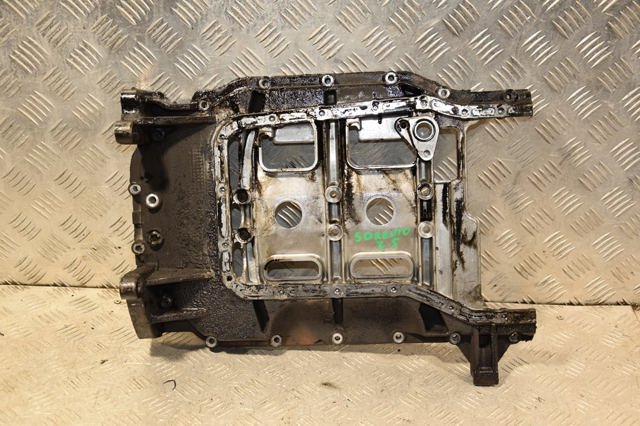 Поддон масляный картера двигателя, верхняя часть 214904A000 HYUNDAI