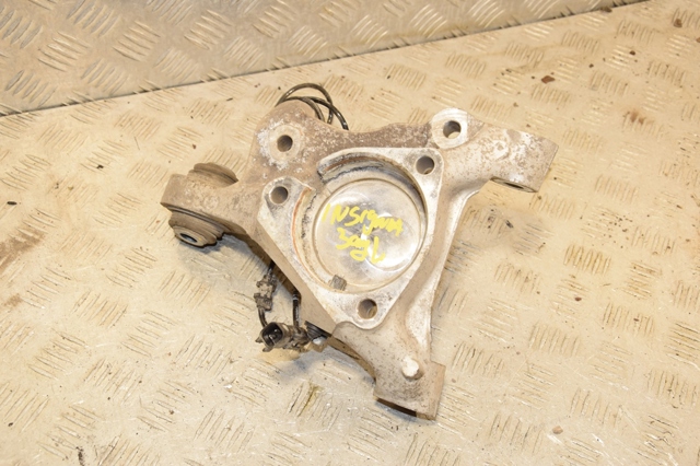 Цапфа поворотного кулака 22949386 OPEL