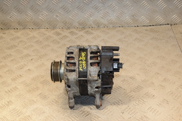 RENAULT 231001167R Генератор в наличии Каменское